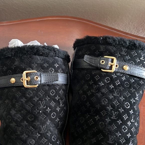 LOUIS VUITTON winter boots - Picture 4 of 9